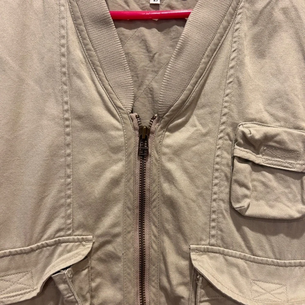 Vintage Columbia Sportswear Vest L Beige‎ Utility Fishing Hiking Outdoor Pockets